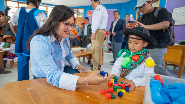 VICEGOBERNADORA ENTREGA MODERNA INFRAESTRUCTURA EDUCATIVA INICIAL EN ATAQUERO