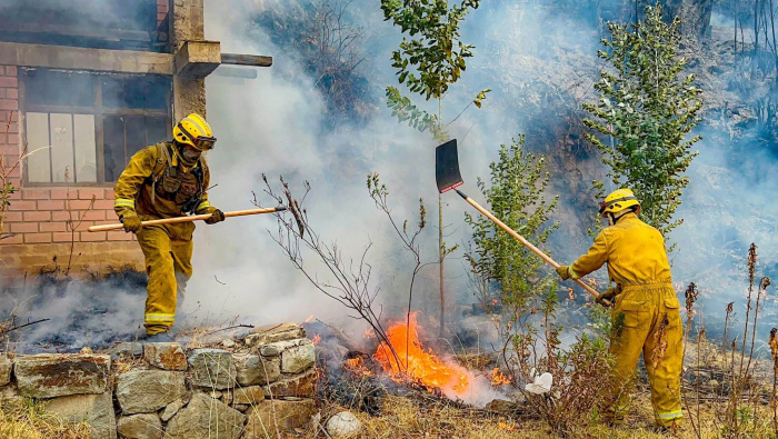 GIRED CONTROLA Y LIQUIDA DOS INCENDIOS FORESTALES EN RECUAY Y HUARAZ